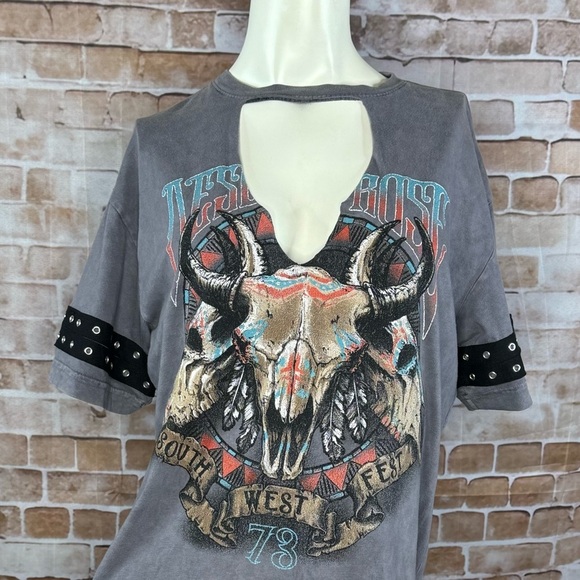 Affliction Women’s Graphic Short Sleeve T-Shirt -Size: Medium -NWT - Picture 2 of 10